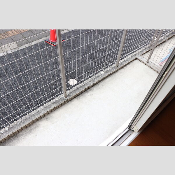 アクシス・ウィルⅡ バルコニー