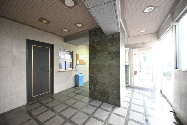 菱和パレス品川島津山 エントランス