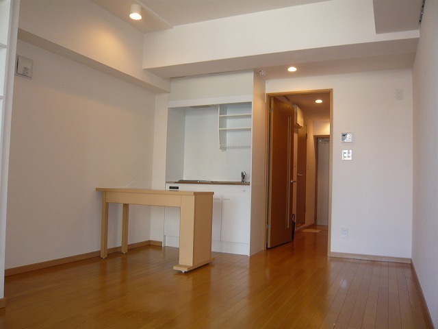カームコート白金高輪 居室1