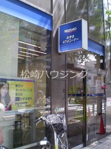 アヴェニール新井1階 みずほ銀行中野北口支店