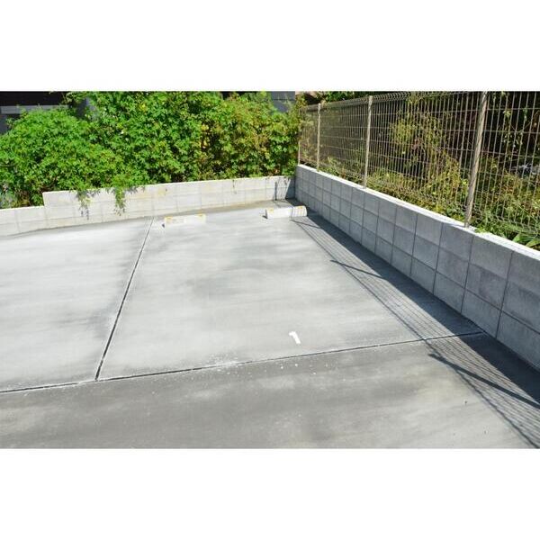 PIA　ForestMaison 駐車場