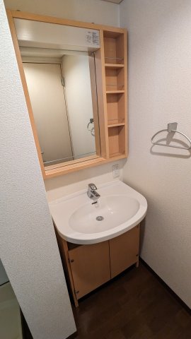 オークテラス105号室 洗面