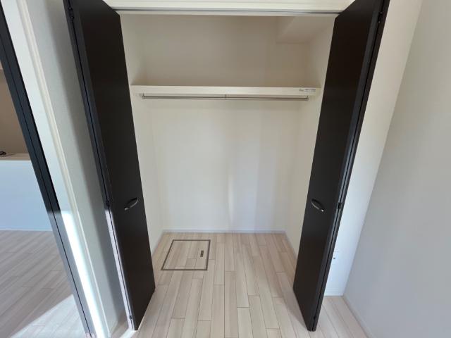 ＧＲＥＥＮ　ＳＯＲＲＥＬ　Ⅰ(グリーン　ソレル　ワン) クローゼット