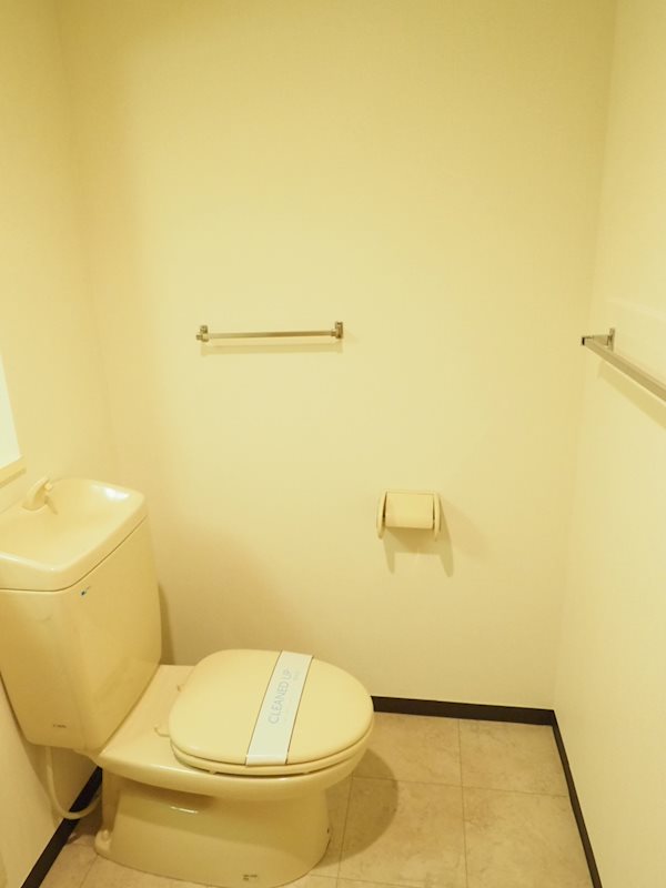 グランドゥール日吉2階 トイレ