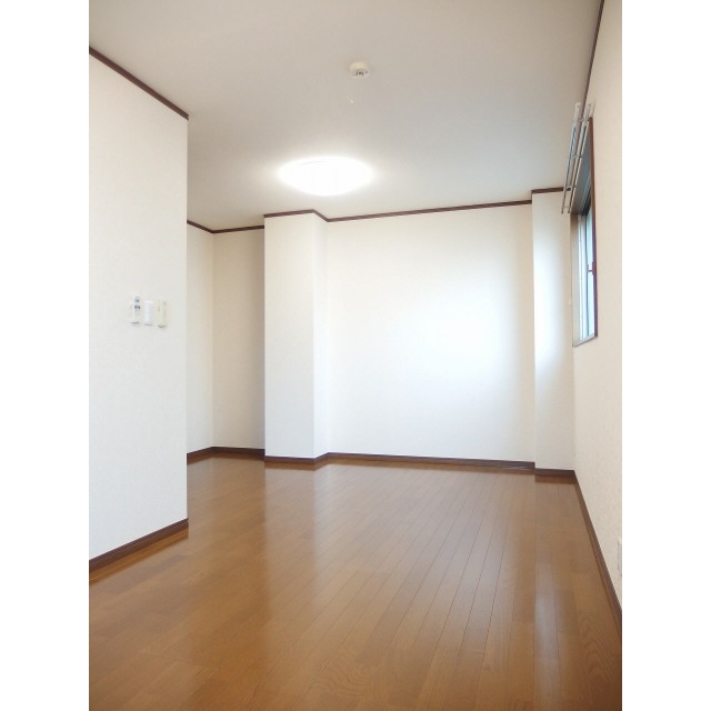 アンプルール PalaceA201号室 リビング