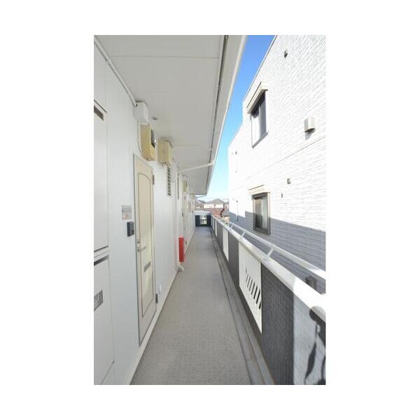 エステートピア多摩 エントランス