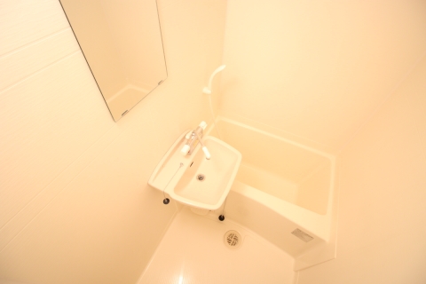 レオパレスＴＡＫＡＫＩ201号室 内観