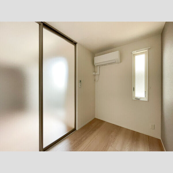 セレスティア白鳥206号室 洋室