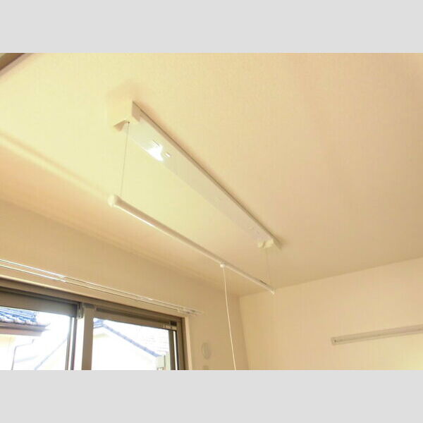 シュエット赤山　Ⅲ 室内物干し