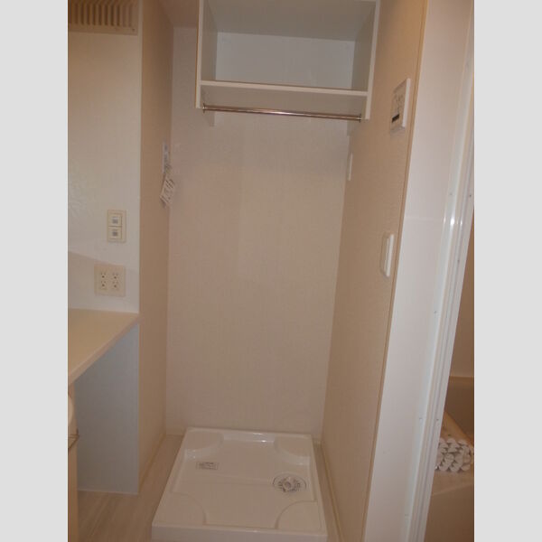 S.エテルネル 室内洗濯機置き場