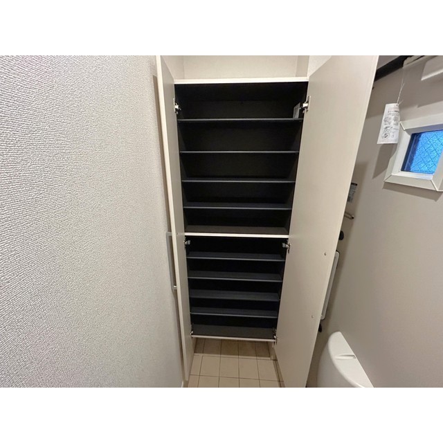 リーヴァ・ノイ 内観