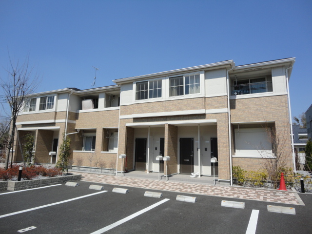 メイプルコート仲道 外観写真（昼）