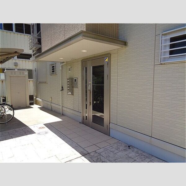 シャトーオリーブ(chateau olive) エントランス