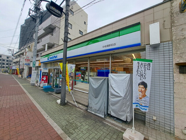 CASA F3階 ファミリーマート中板橋駅前店