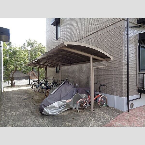 フォレストヒルズ　B 駐輪場