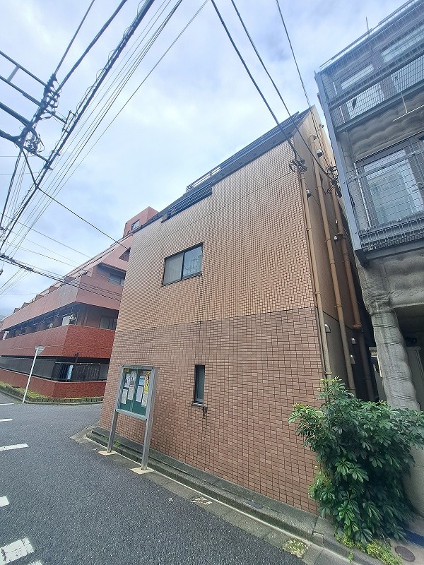 サ・トゥール池袋1階 部屋その他