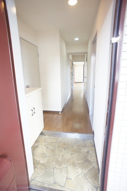 リビエール本郷0503号室 玄関です