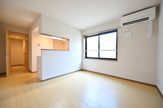 ＣＥＮＴＲＡＬ　ＧＡＲＤＥＮ　ＲＥＳＩＤＥＮＣＥ　ＴＯＫＹＯ2階 リビング