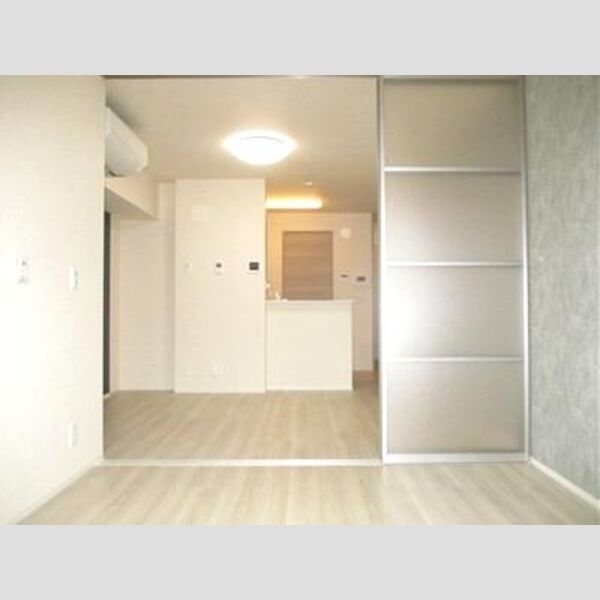 オーガスタハイツ305号室 洋室からLDK