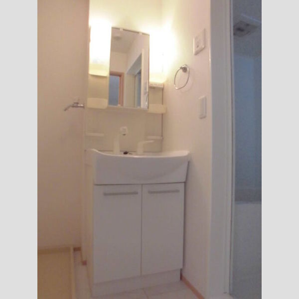 イースト・コート 洗髪洗面化粧台