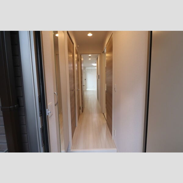 インペリアルヒルズ101号室 廊下