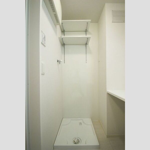 Hogar Ca'lido 室内洗濯機置き場