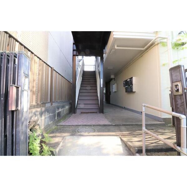 ドムスオンリーワン エントランス