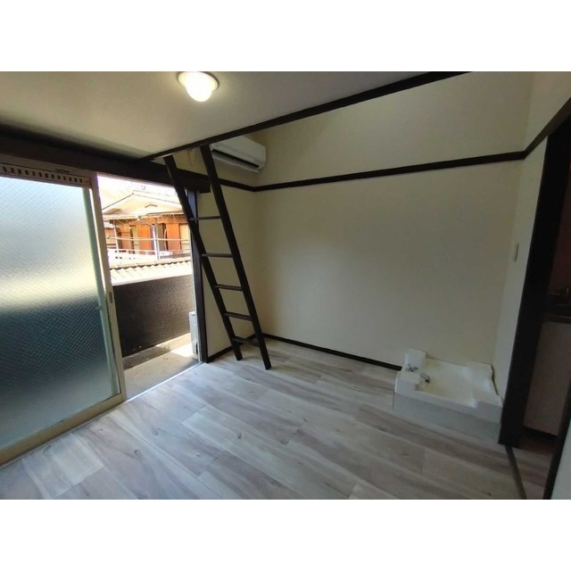 ライフピアブラウン202号室 リビング