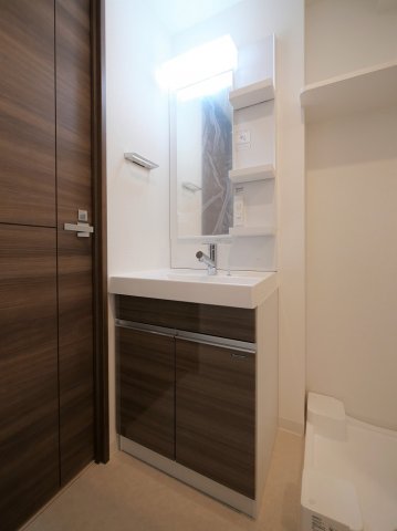 ラフィスタ赤羽4階 内観