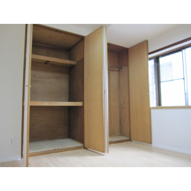 プレール早稲田 内観