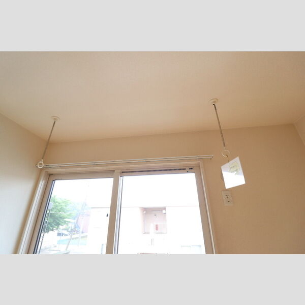 メルヴェイユ　Ⅴ205号室 室内物干し