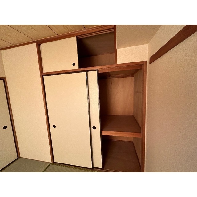 信栄マンション 内観