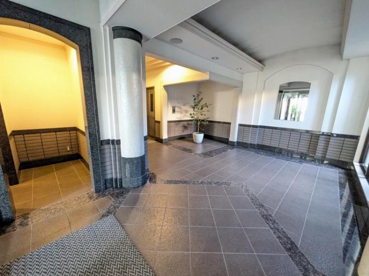 メゾンプルミエ弐番館(K-070)6階 エントランス