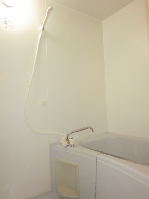 レオパレスＵＲＢＡＮ－ＨＩＬＬＳ お風呂