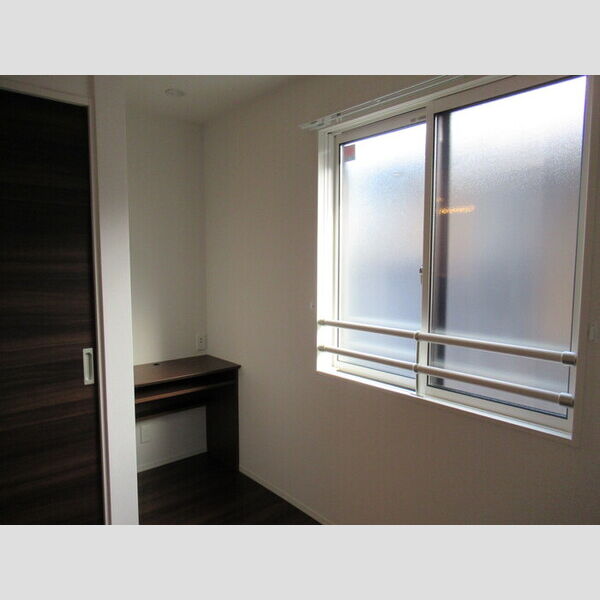 Buena Venir(ブエナ　ヴェニール)201号室 洋室