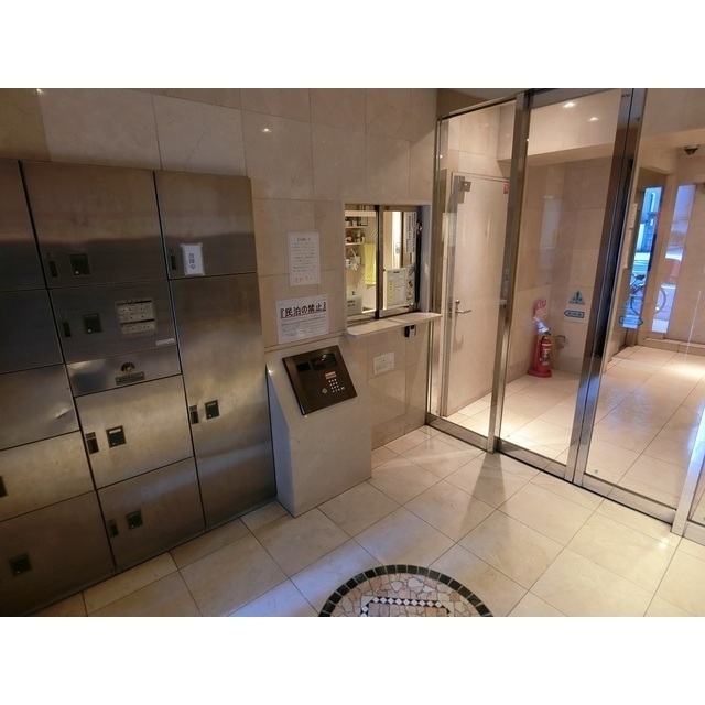 エスコート麻布十番1204号室 エントランス