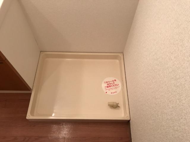 クレメント駒木Ｃ 室内洗濯機置場