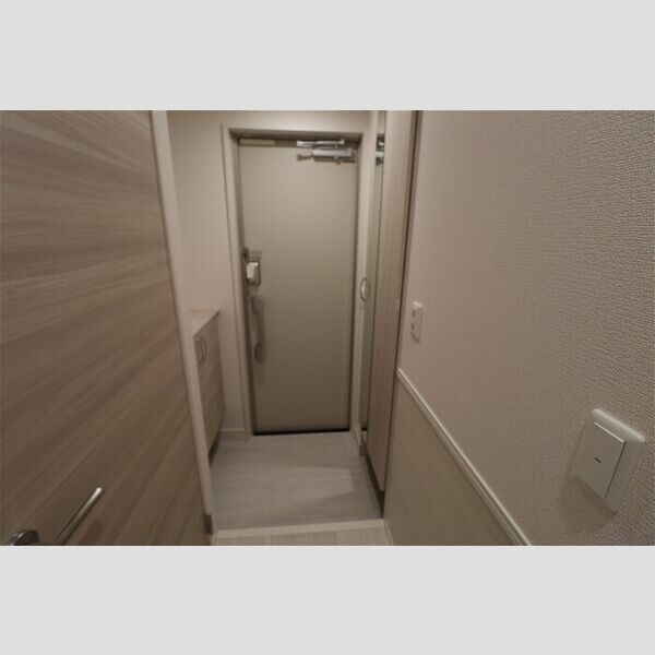 D-KISARIA　EⅠ105号室 玄関