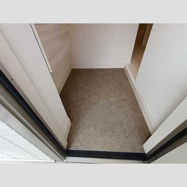 Gold Forest105号室 玄関