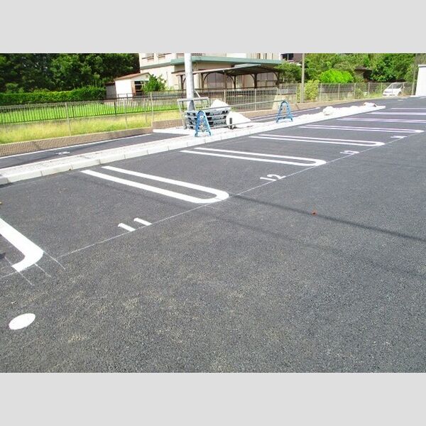 コットンパレス 駐車場