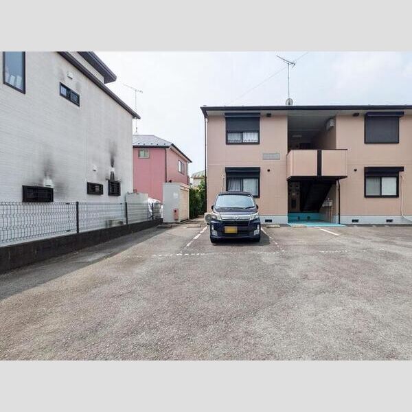 コーラルライフ 駐車場