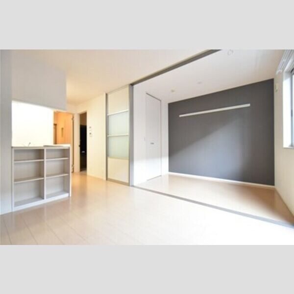 ハウスレンジア リビングダイニングと居室