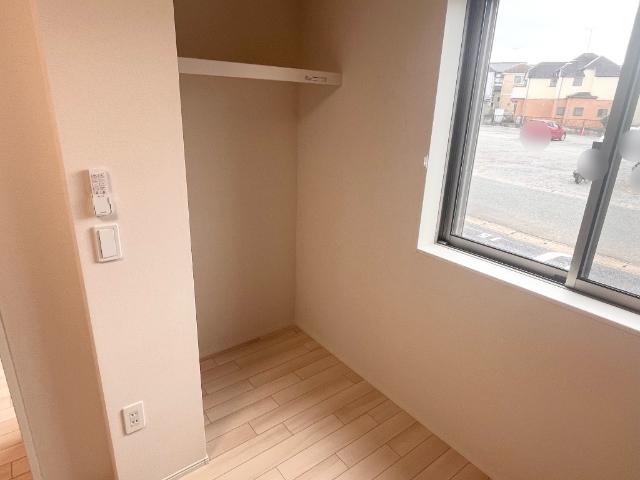 ｃａｓａ　ｓｅｒｅｎａ（カーサ　セレーナ） 収納スペース（扉なし）