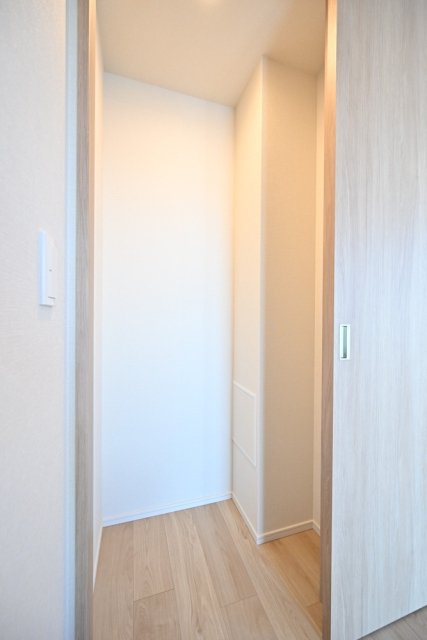 ジオ市谷仲之町4階 (LDK)