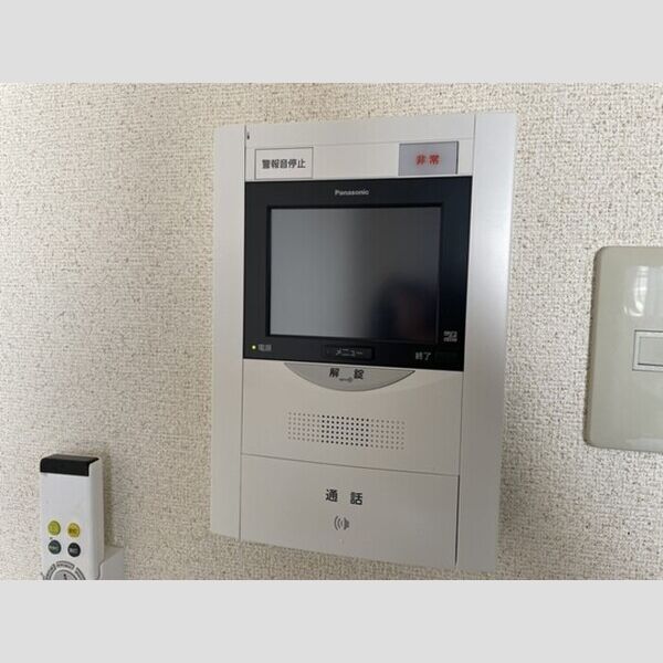 コンフォール小泉513号室 モニター付きインターホン