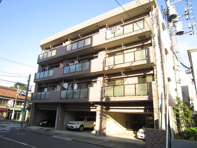 ラフィネ藤沢 近隣にはスーパーやコンビ二もあります