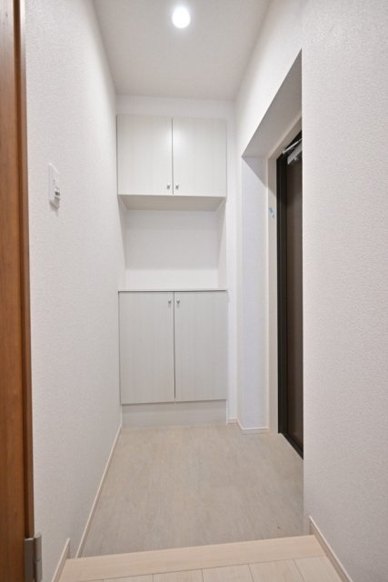 エルミ上落合1階 玄関