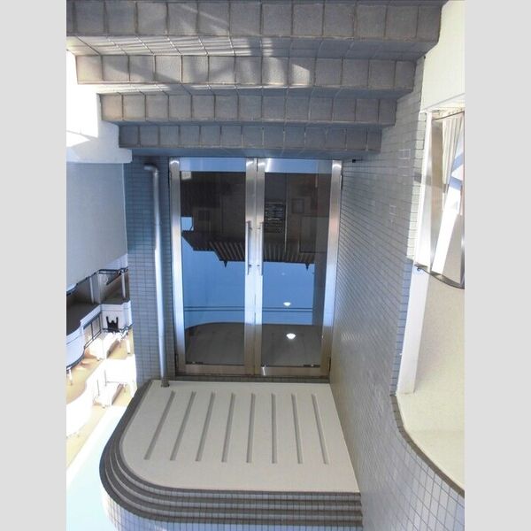 プランタン朝霞台 エントランス