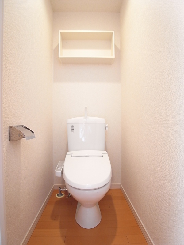 リブリ・パーシモン2階 トイレ