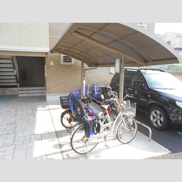 エレガンテ　A202号室 駐輪場